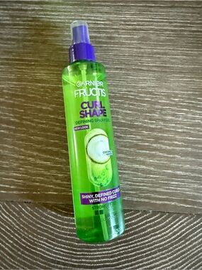 NWT Garnier Fructis Curl Shape Defining Spray Gel no frizz extra hold 8.5 fl oz